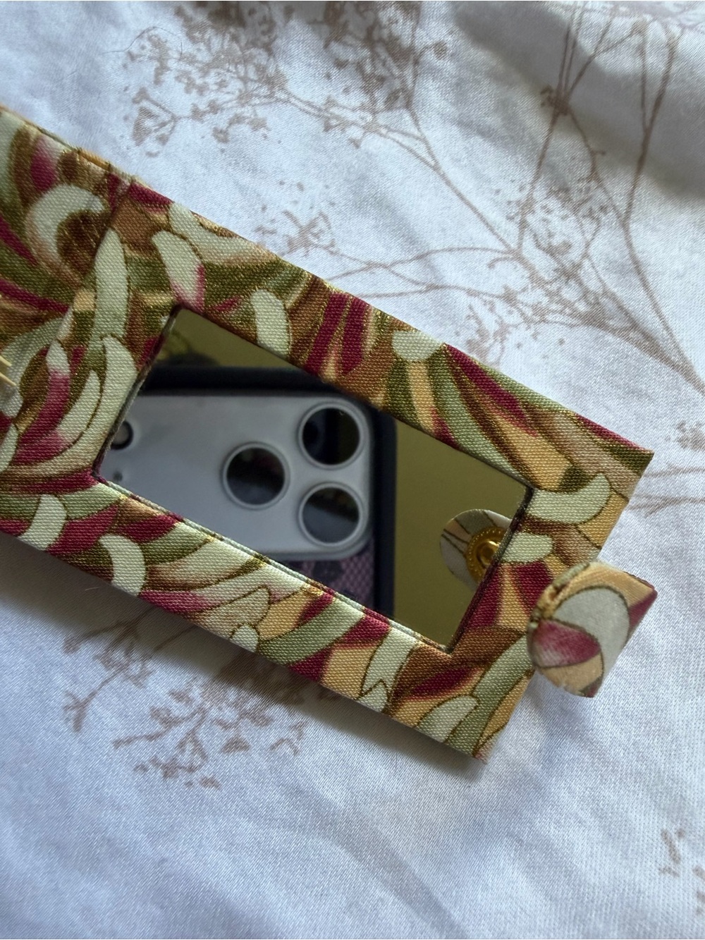 NEW Japanese portable toothpick case with mirror (yojiire)